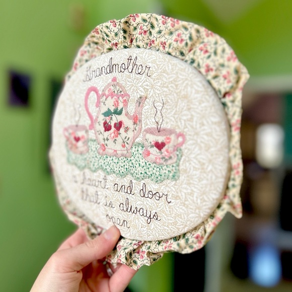 Vintage Grandmother Cottagecore Farmhouse Sewn Stitched Teapot Kettle Decor - Picture 2 of 5